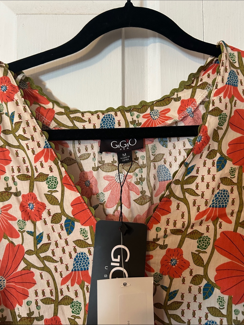 Floral Puff-Sleeve Dress - Picture 4 of 5